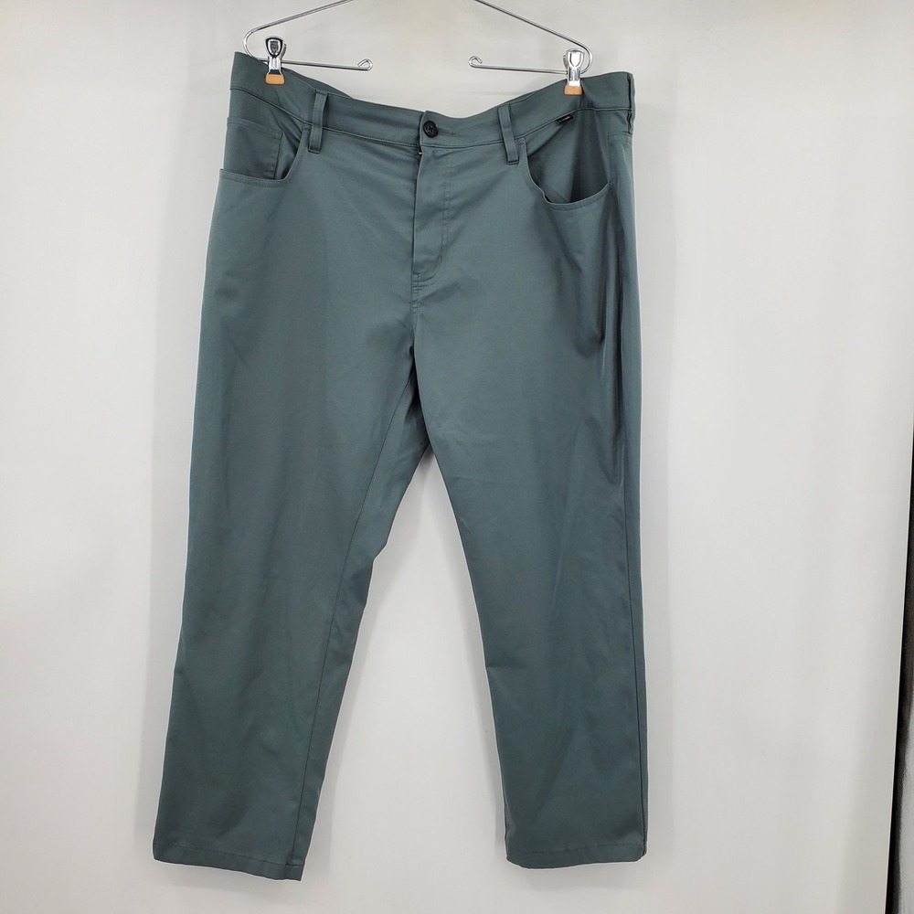 Travis Mathew Open to Close Pants Men 38 Sage Green Golf Performance Preppy Tech